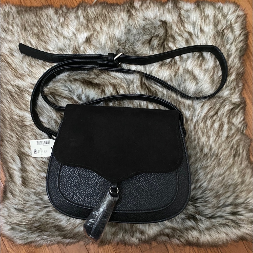 Aeropostale women’s saddle tassel cross body purse